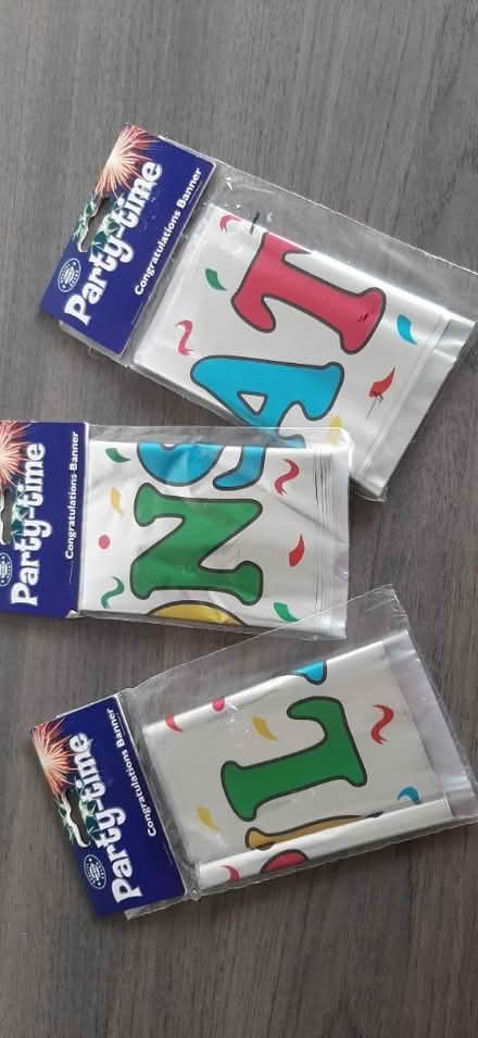 Photo of free Congratulations banners x 3 (WA11) #3