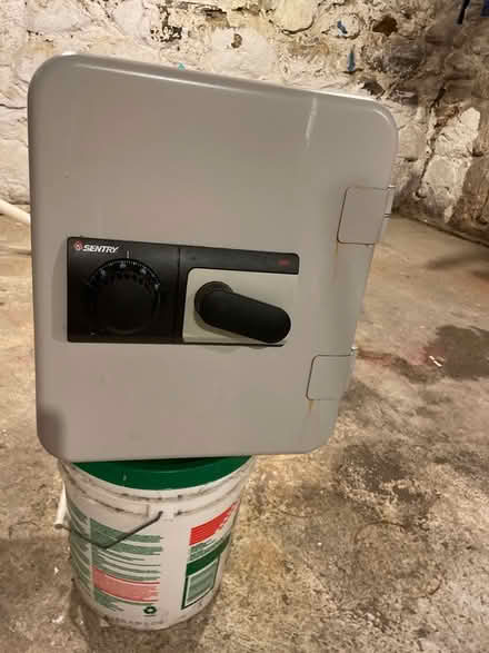 Photo of free Sentry 2205 safe (Baldwin Place, NY) #1
