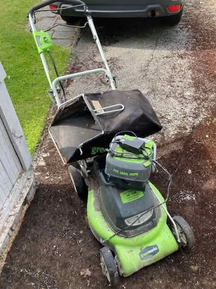 Photo of free Mower with rechargeable battery (West Seattle) #2