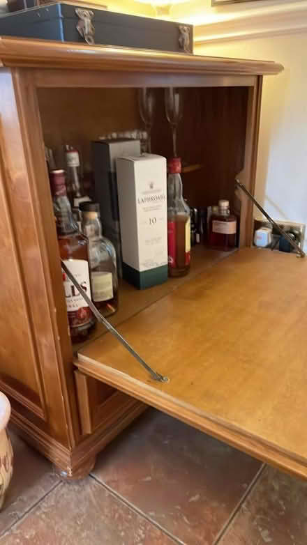 Photo of free Vintage drinks cabinet (Timperley) #2
