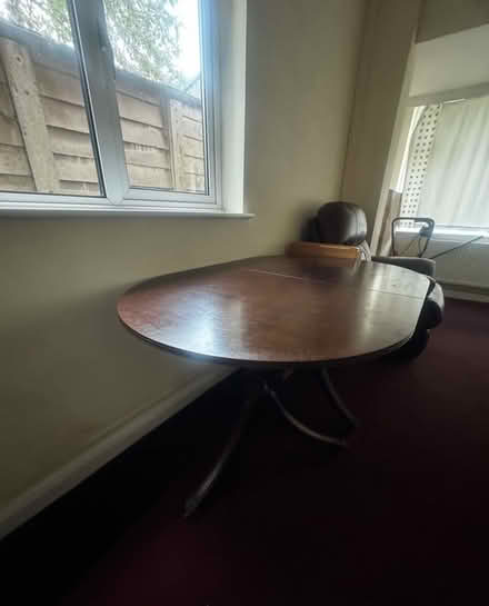 Photo of free Dining table (B32) #4