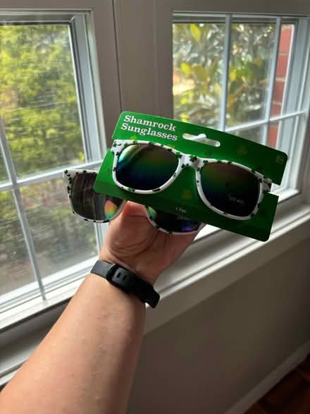 Photo of free Holiday glasses and necklaces (Alexandria)