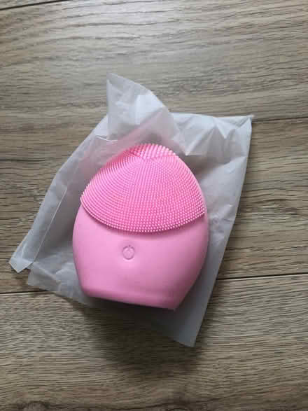 Photo of free Battery face cleaning thing (BA2) #1
