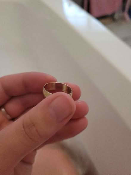 Photo of free Gold wedding band ring (Nuneham Courtenay OX44) #2