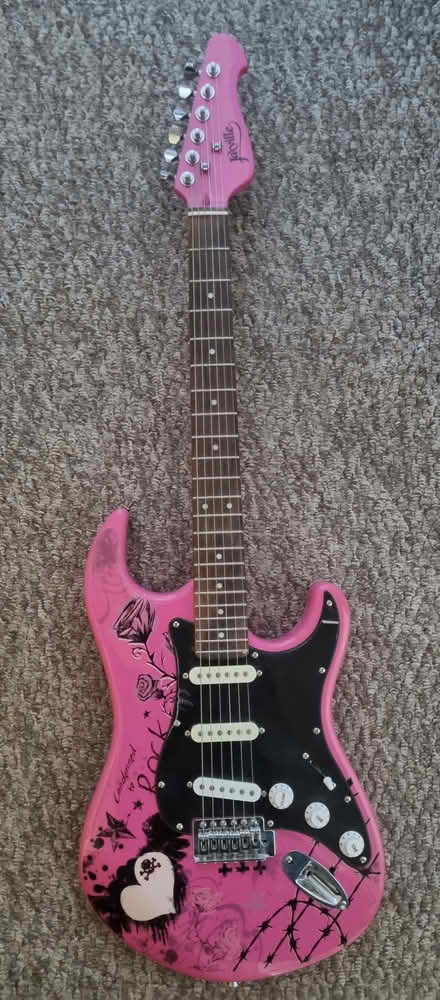 Photo of free Electric Guitar (Slyfield GU1) #1