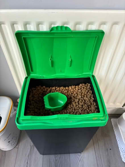 Photo of free Dog beds and food (Droitwich WR9) #2