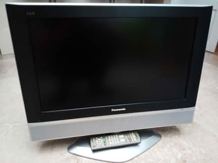Photo of free 23-inch Freeview TV (Enfield EN2) #1