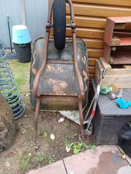 Photo of free Wheelbarrow (Alcester Lanes End B13)