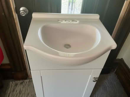 Photo of free Sink and vanity, white (Sharon Twp.) #1