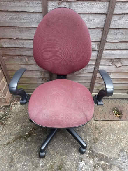 Photo of free Computer Chair (Sunbury-on-Thames TW16) #1
