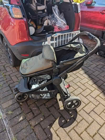Photo of free Mothercare Khaki journey pram (Basildon SS13) #4