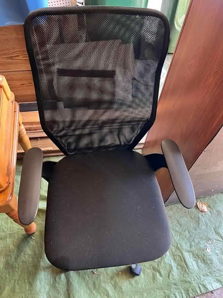 Photo of free office chair (Brooklyn Park) #1