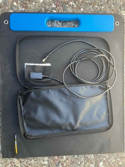 Photo of free Portable Solar Panel Not functional (Manet/Crescent) #2