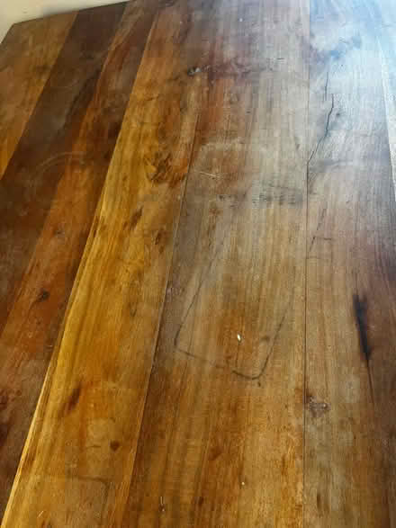 Photo of free Lovely dining table and 6 chairs (Chelsea (SW10)) #2