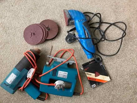 Photo of free DIY tools and various fixings (Scotton HG5) #1