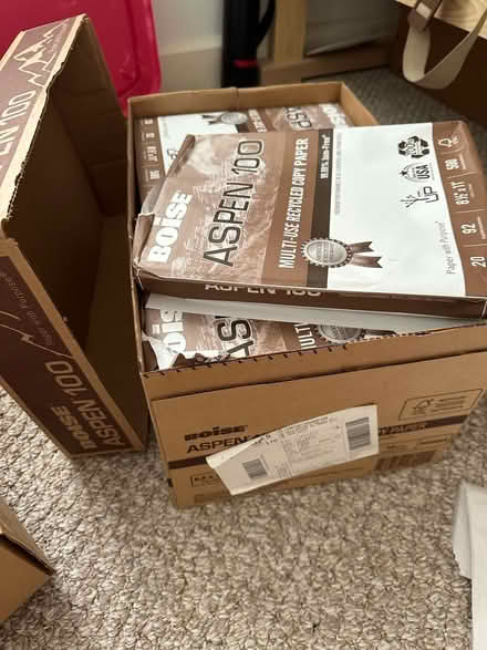 Photo of free So much printer paper (Columbia Heights) #1