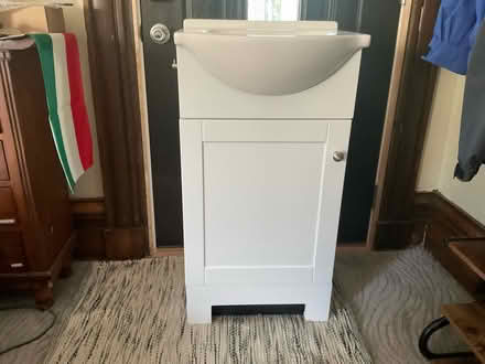 Photo of free Sink and vanity, white (Sharon Twp.) #2