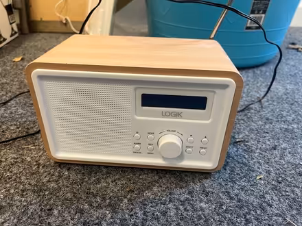 Photo of free Working Dab radio (Coventry CV6) #1