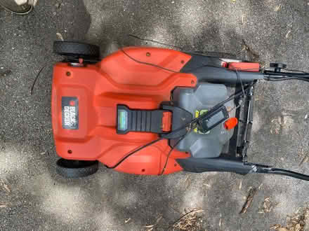 Photo of free Electric lawnmower (60067) #1