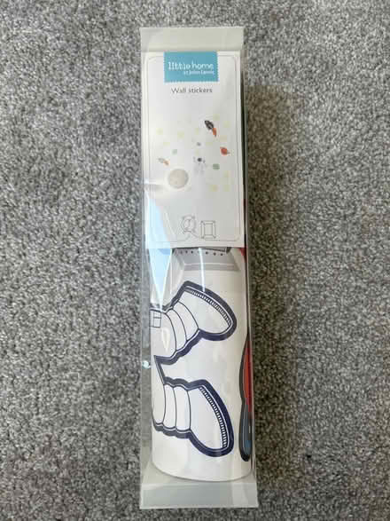 Photo of free Space theme wall decals/stickers (Hitchin) #1