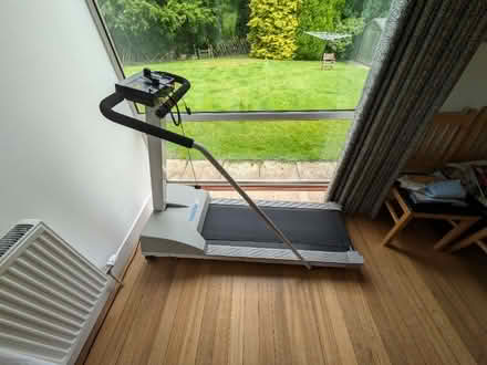 Photo of free Running machine (Cammo EH4) #1