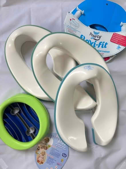 Photo of free 4 toddler toilet seats & potty (Hitchin) #3