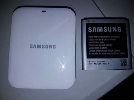 Photo of free Samsung battery and charger (Gledhow LS8) #2