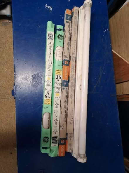Photo of free Florescent light strip. Daylight tube. (Fareham PO15) #1