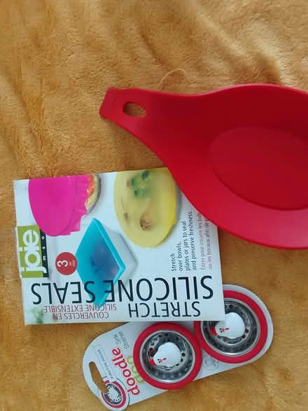 Photo of free Kitchen stuff (Scotstoun, Glasgow) #4