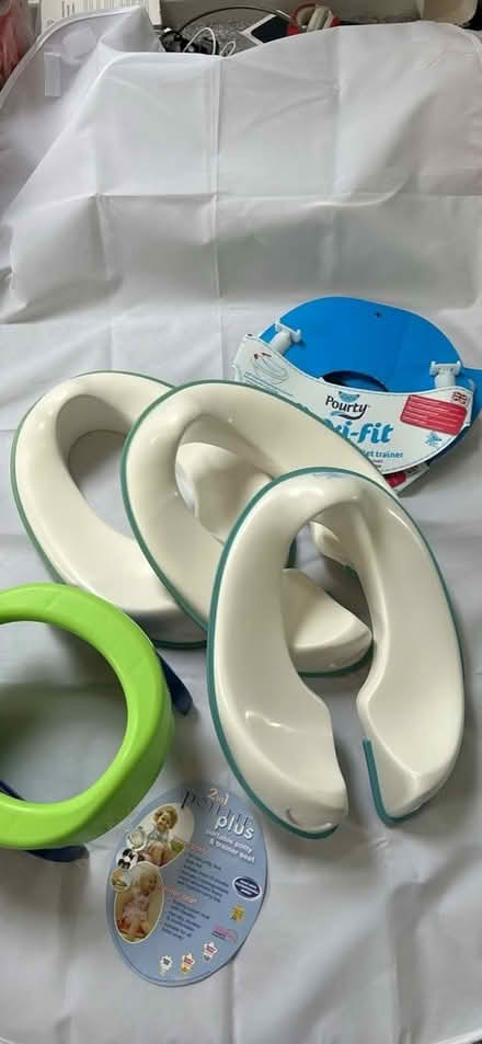 Photo of free 4 toddler toilet seats & potty (Hitchin) #2