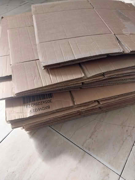 Photo of free moving boxes (West Thamesmead) #2