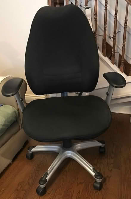 Photo of free Office Chair (Central Ottawa - River Ward) #1