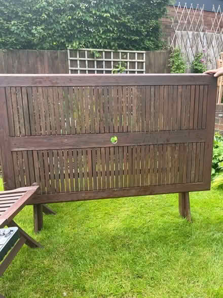 Photo of free Garden table and 5 chairs (Gosforth NE3) #4