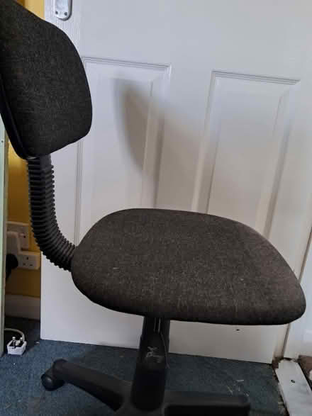 Photo of free office chair (Hinckley LE10) #2