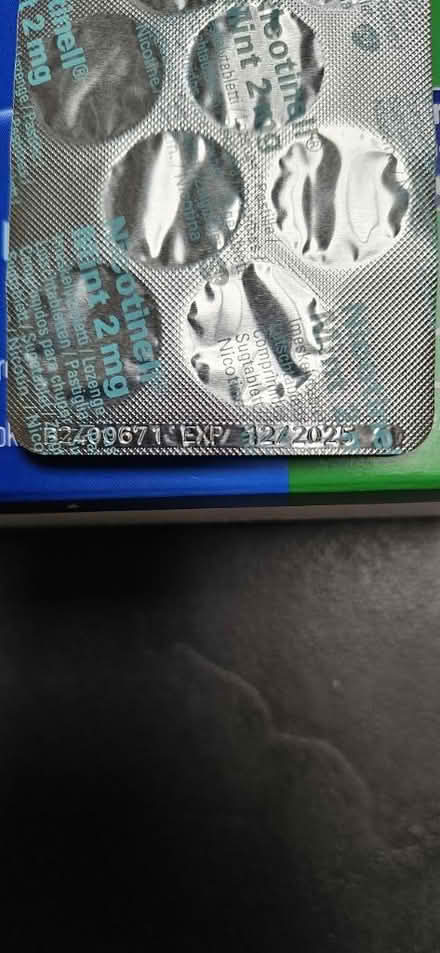 Photo of free Nicotinell quit smoking mints 2mg (EN1) #3