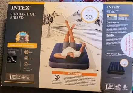 Photo of free INTEX brand TWIN size single-high airbed, with its box #1