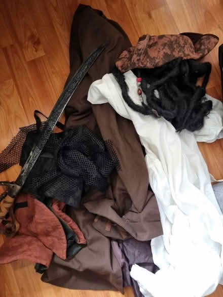 Photo of free Pirate Costume Adult (SE1) #2
