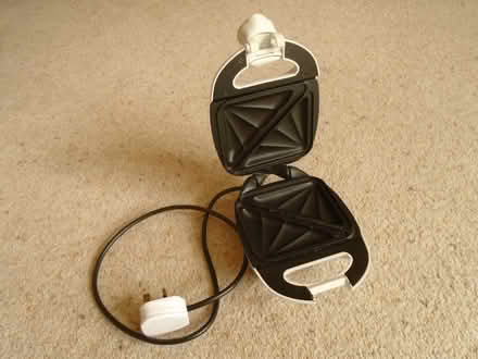 Photo of free Sandwich Toaster (Purley CR2) #2