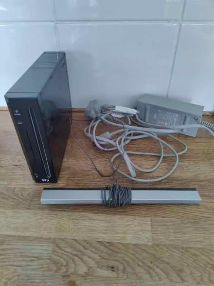 Photo of free Nintendo Wii (Oaklands nr Welwyn AL6) #1