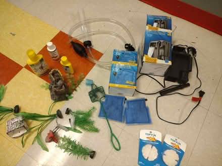 Photo of free Fish tank stuff (Silver Spring, MD 20902) #1