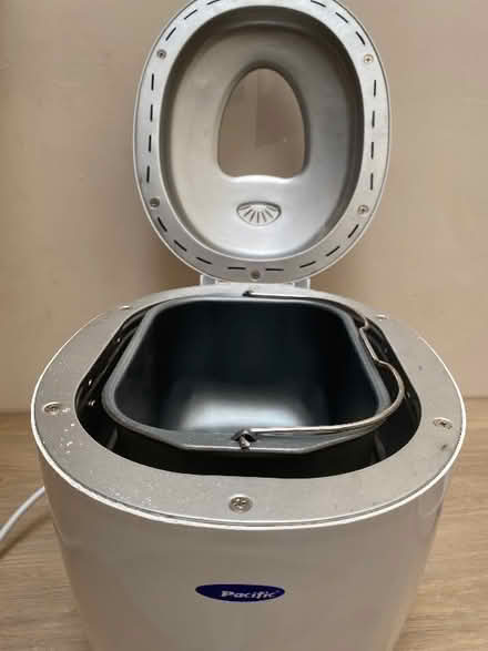 Photo of free Bread maker (Wolverley DY11) #4
