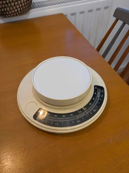 Photo of free Kitchen scales (Botley OX2) #1