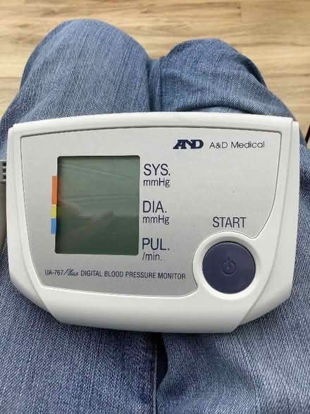 Photo of Small cuff for blood monitor (Knowle Green PR3) #1