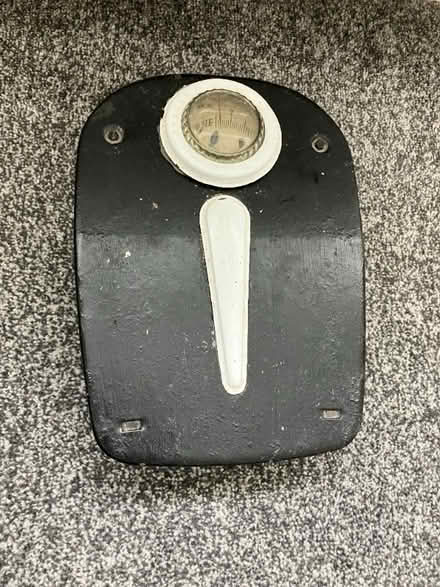 Photo of free Vintage Bathroom weighing Scales (Kendal LA9) #1