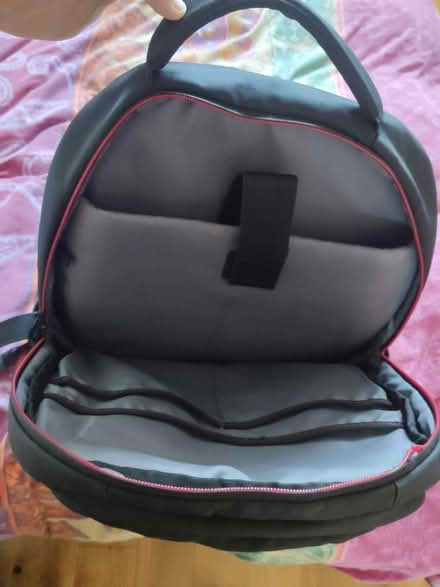 Photo of free ThinkPad rucksack - BROKEN ZIP (Norbury, London SW16) #2