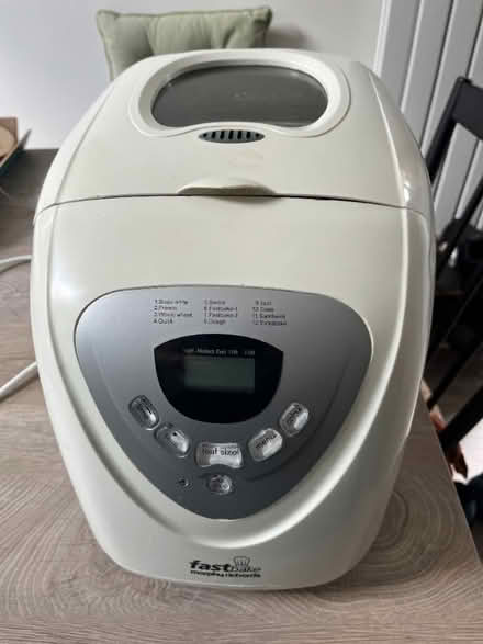 Photo of free Breadmaker Morphy Richards (Trumpsgreen GU25) #1