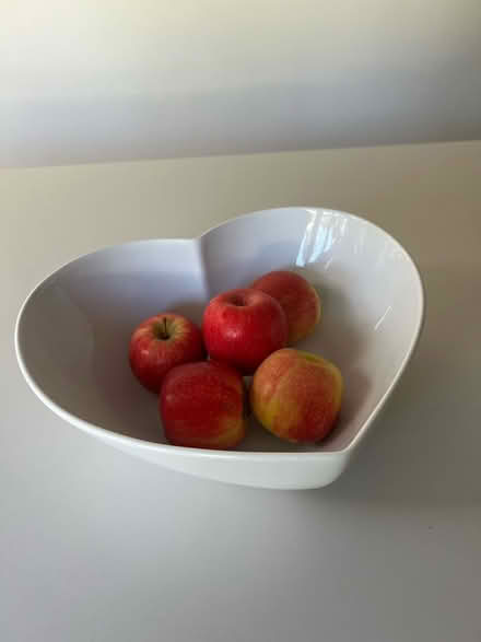 Photo of free Heart shaped fruit bowl (CF23) #2