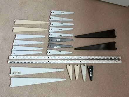 Photo of free Spur brackets (Sheet GU31) #1