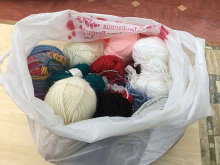 Photo of free Knitting wool oddments (Cox Green SL6) #1