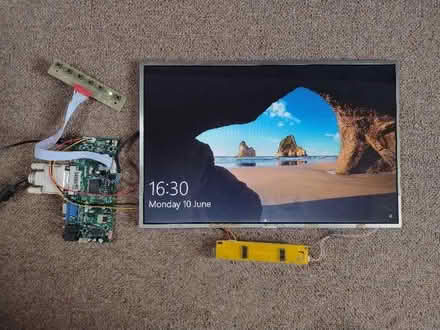 Photo of free Bare Bones Computer Monitor (Hotley Bottom HP16) #1